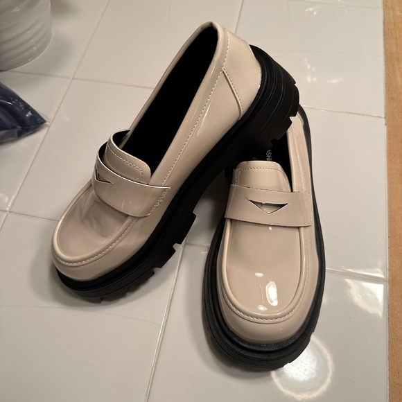 Loafers from Shein Never worn - Picture 3 of 7